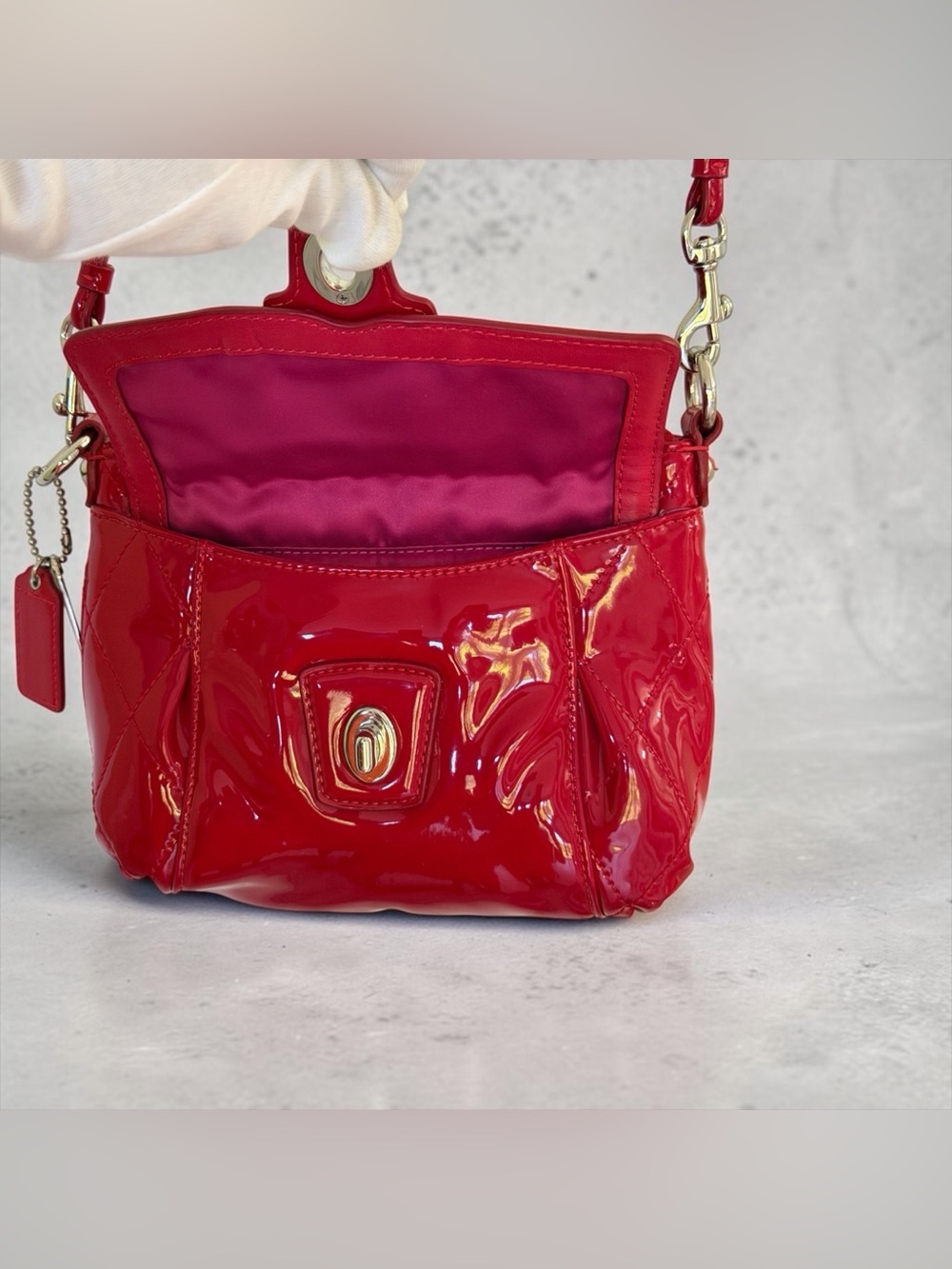 Coach Poppy Red Liquid Gloss Patent Leather Crossbody Bag Y2K - Picture 10 of 14